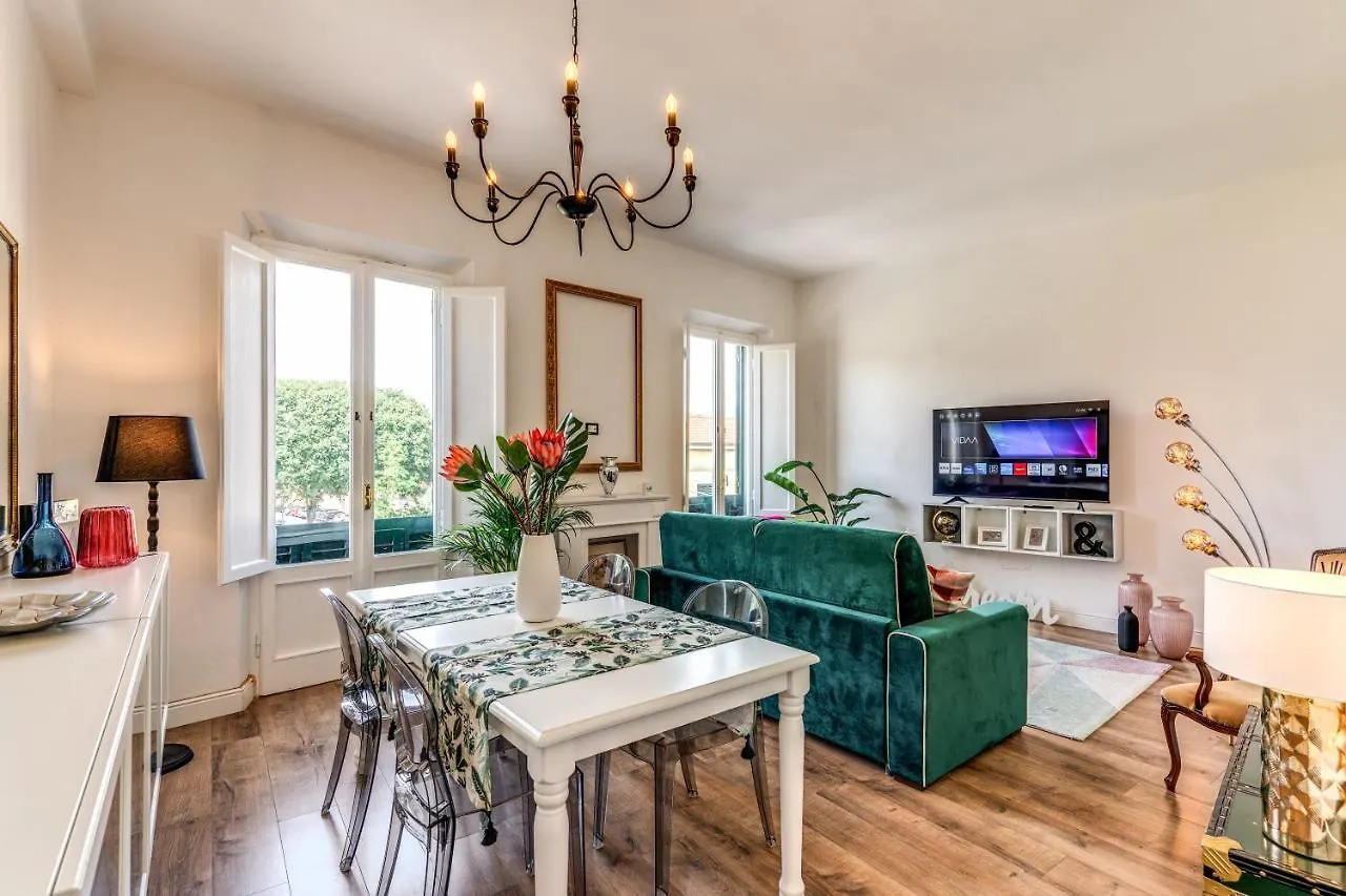 Aweshomeitaly - Pisa Park View Apartment