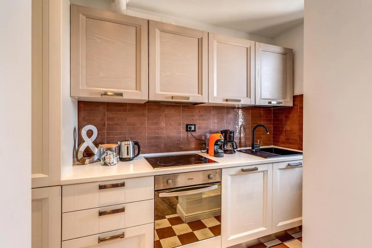 Aweshomeitaly - Pisa Park View Apartment